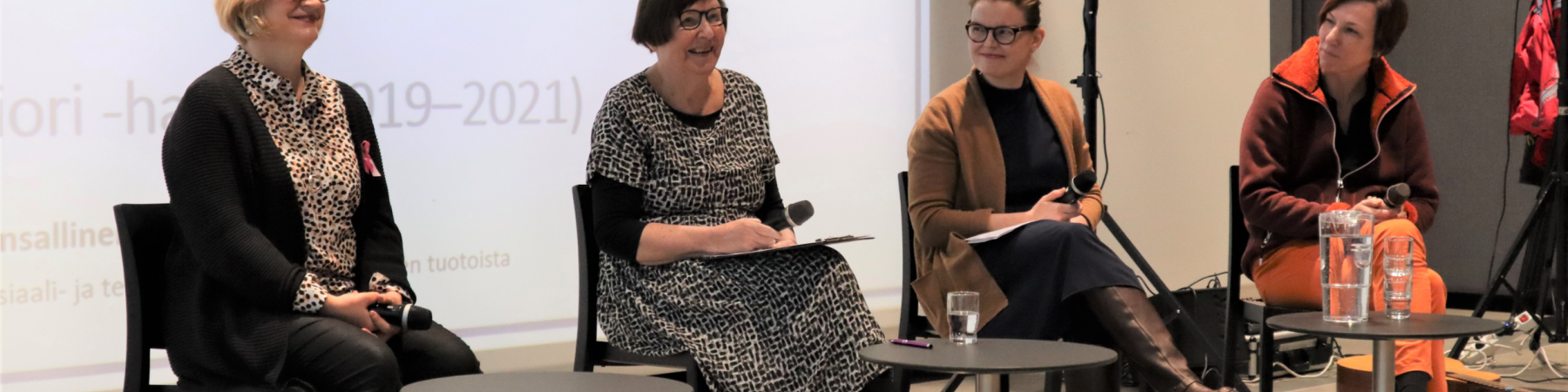 Rohkeasti Seniori -yleisötilaisuus Oodissa täytti Maijansalin keskustelulla!